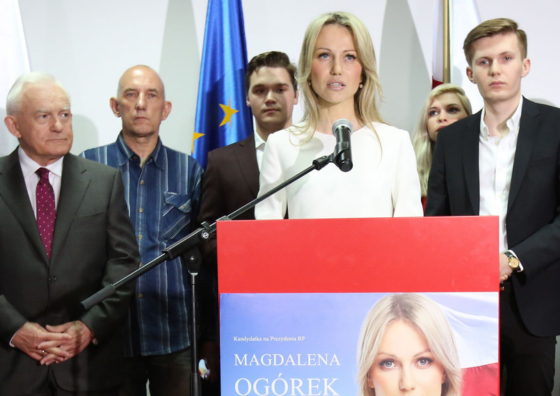 Kandydatka SLD na prezydenta RP Magdalena Ogórek oraz lider Sojusz Leszek Miller podczas wieczoru wyborczego