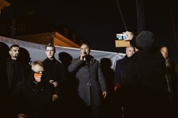 Flaga, hasło, rosyjski żołnierz i polski kawalerzysta. Robert Bąkiewicz pokazał plakat