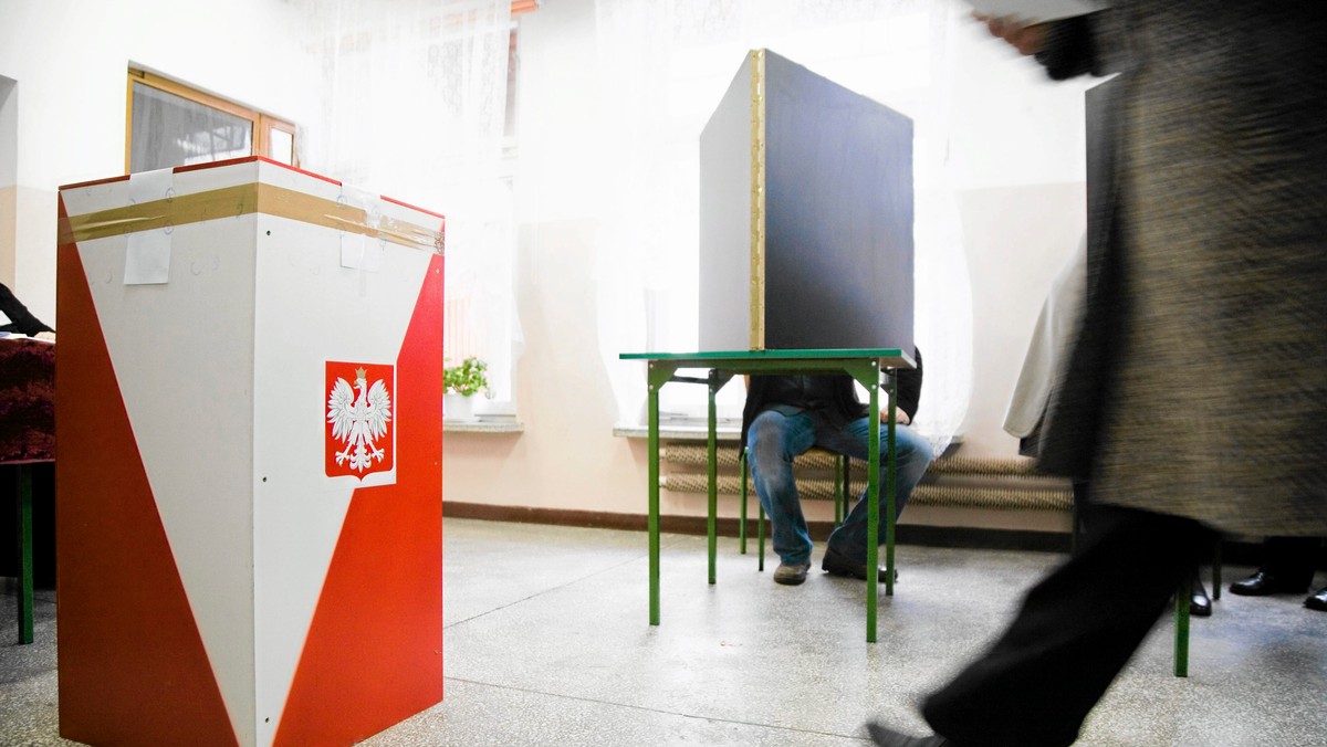 Kolejne sondażowe prareferendum ws. przywrócenia autonomii Górnego Śląska rozpoczęło się w niedzielę rano na rynku w Pszczynie. Jak przekonuje organizujący głosowanie Ruch Autonomii Śląska (RAŚ), ma ono przede wszystkim wymiar edukacyjny i promocyjny.