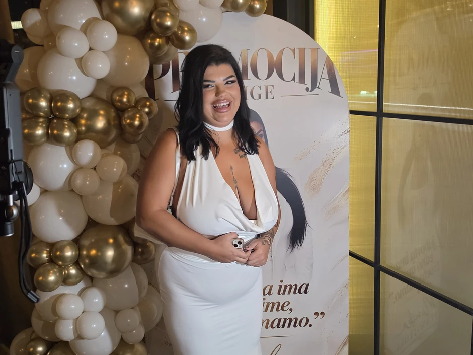 BIVŠA UČESNICA ZADRUGE NAPISALA KNJIGU Sviđa joj se Terza, otkrila: "Želim da Aneli izbaci knjigu"