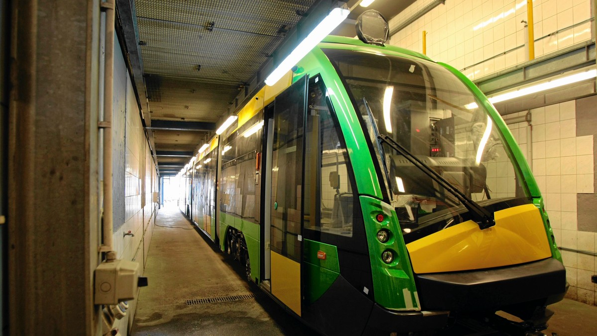 Zajmująca się produkcją tramwajów i autobusów firma Solaris chce rozszerzyć swoją działalność. W związku z tym, przedsiębiorstwo chce zatrudnić nowych pracowników - podaje serwis epoznan.pl.