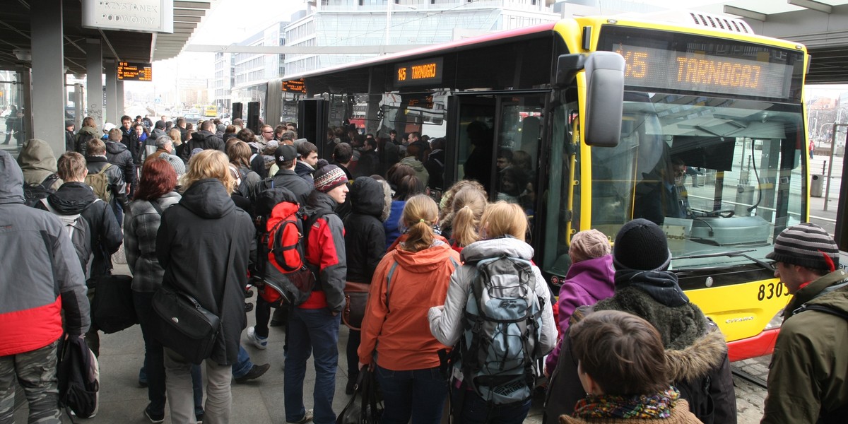 Pasażerowie, bądźcie czujni!