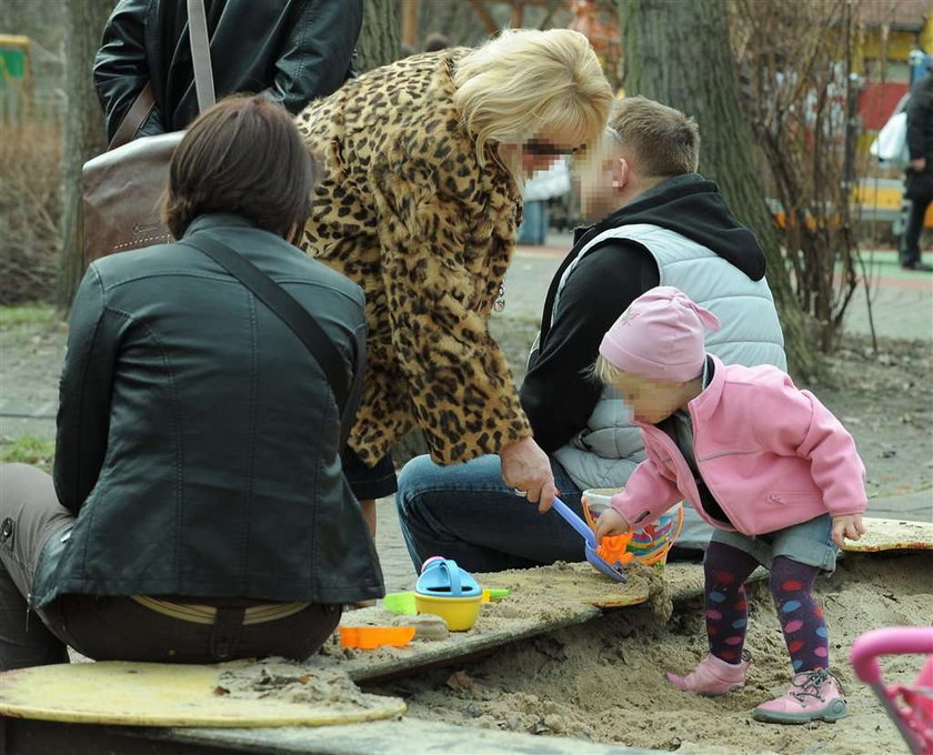 Dereszowska nie odrywa oczu od dziecka