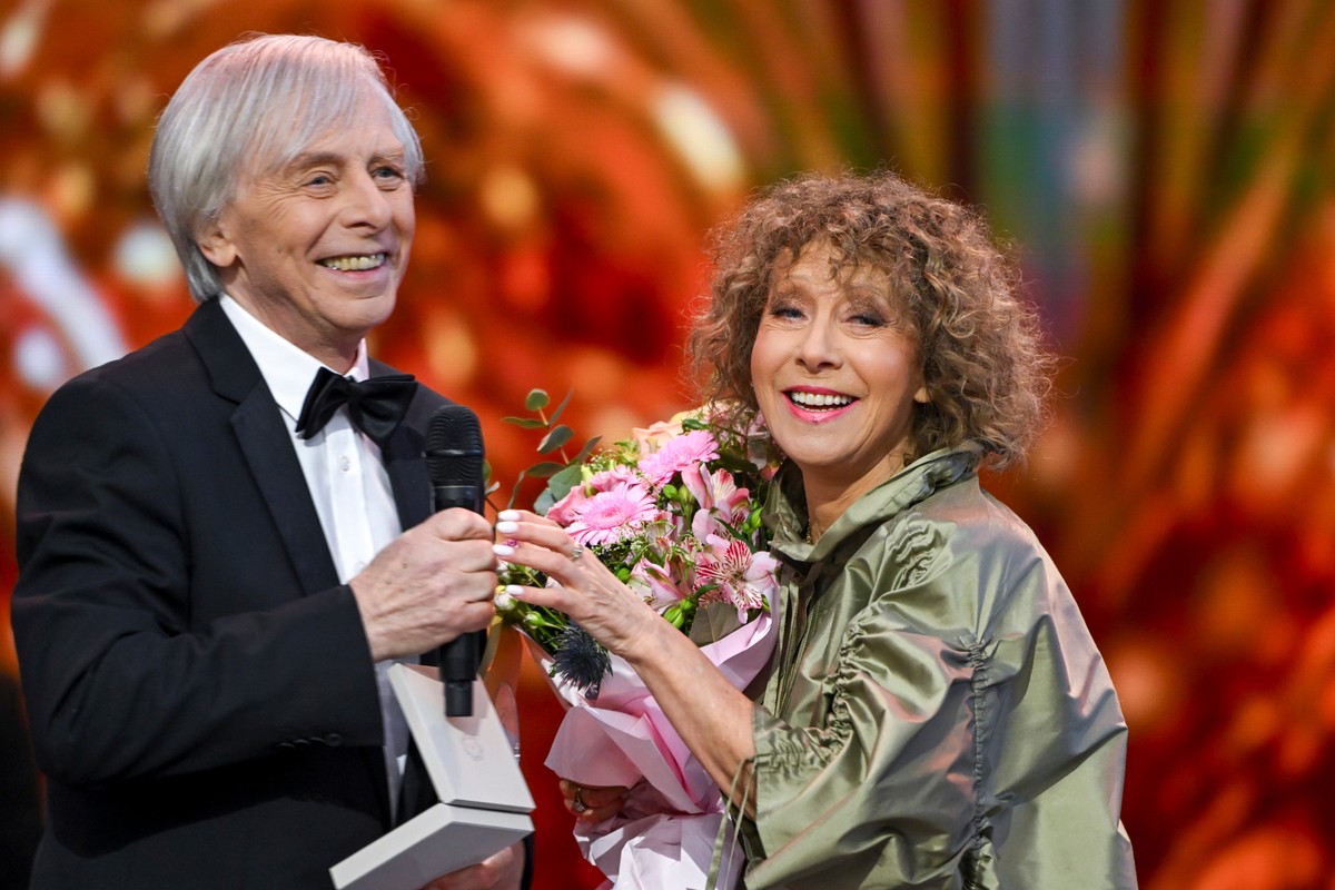 Alicja Majewska i Włodzimierz Korcz od 50 lat tworzą zgrany duet na scenie. Czy prywatnie są parą?