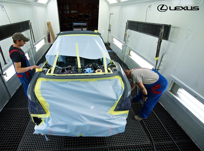 Specjalnie przygotowana 'otwarta' wersja Lexusa LS 600h L będzie oficjalnym królewskim pojazdem nowożeńców podczas ceremonii zaślubin jego wysokości księcia Monako Alberta II z panną Charlene Wittstock, która odbędzie się w sobotę, 2 lipca 2011 r.