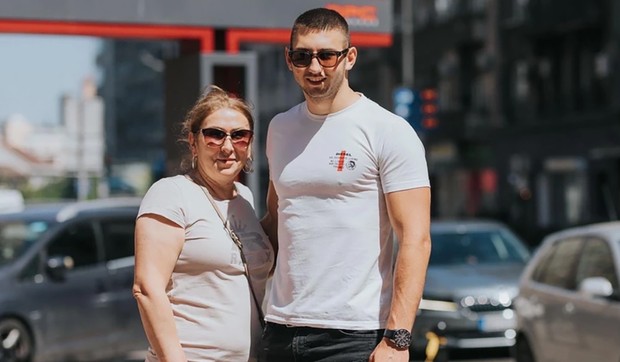 Stefan Savić sa majkom