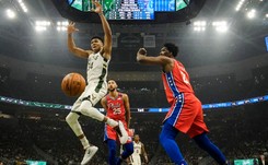 Liga NBA: Antetokounmpo w niespełna 30 minut zdobył 31 punktów