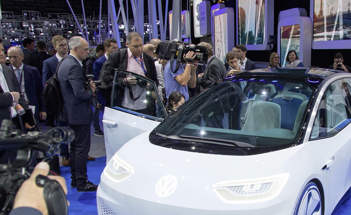 Volkswagen inwestuje w Polsce i daje nowe zlecenie. Nowy model z ogromnym zasięgiem jedzie do produkcji seryjnej