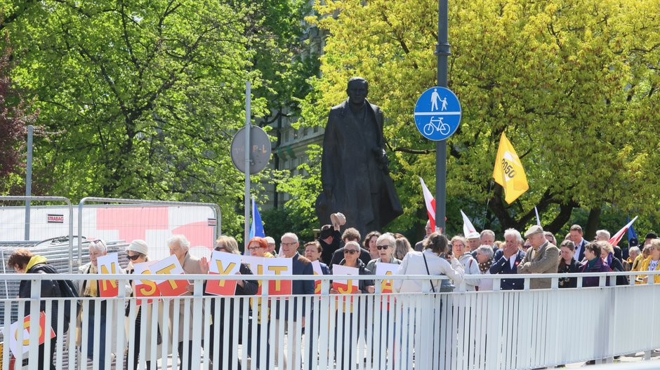 Pokolenie 70 plus: Popieramy Seweryna, PiS na przywalił ustawami, zarządzeniami