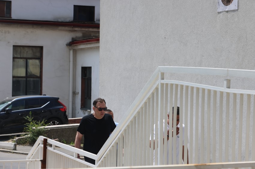 Mane Ćuruvija u poseti Mini Kostić