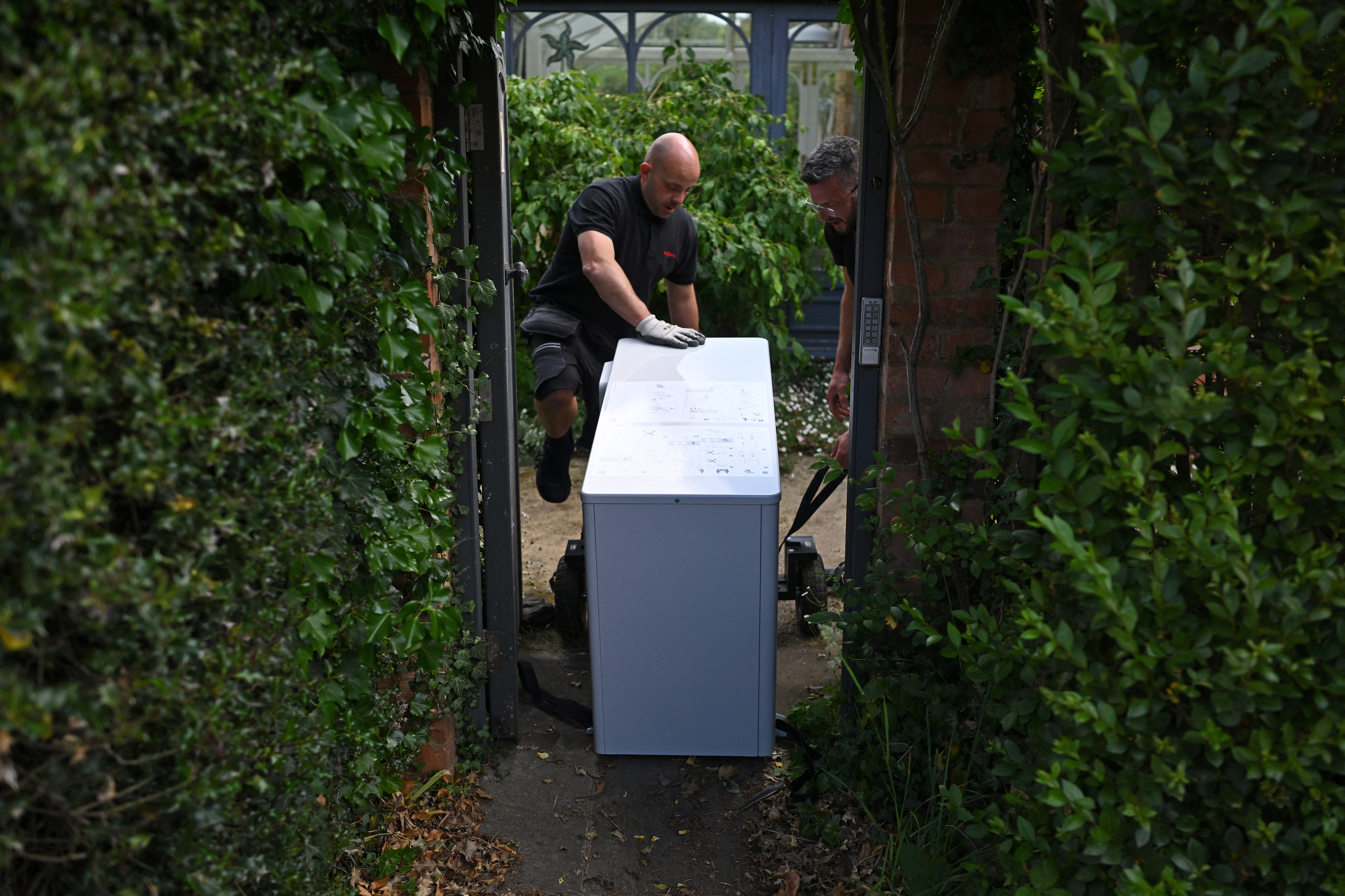 Heat pumps: 94% satisfaction beats gas boilers in UK study