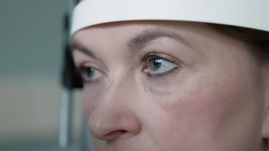 Niki redovno ide na preglede da bi lekari pratili njen napredak | Foto: BBC