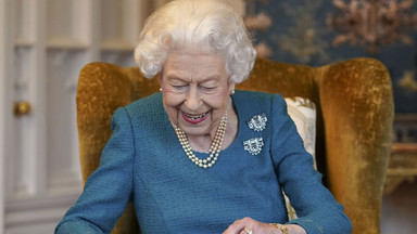Opublikowano nowe zdjęcie Elżbiety II. Jedna rzecz martwi brytyjskie media