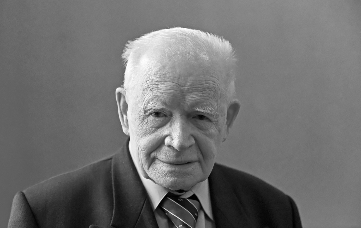 Prof. Adam Strzembosz