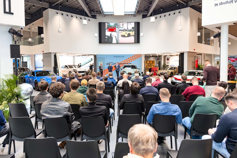 Porsche Centrum Warszawa Wawer