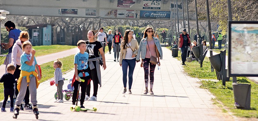 I Novosađani su se takođe oglušili o molbe vlasti i epidemiologa