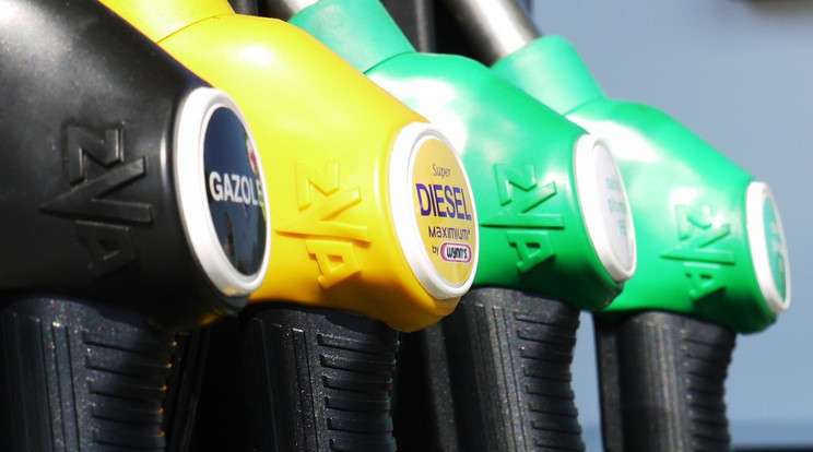 Zágráb további egy hónappal meghosszabbította az üzemanyagárak rögzítésére vonatkozó rendeletét /Illusztráció: Pixabay