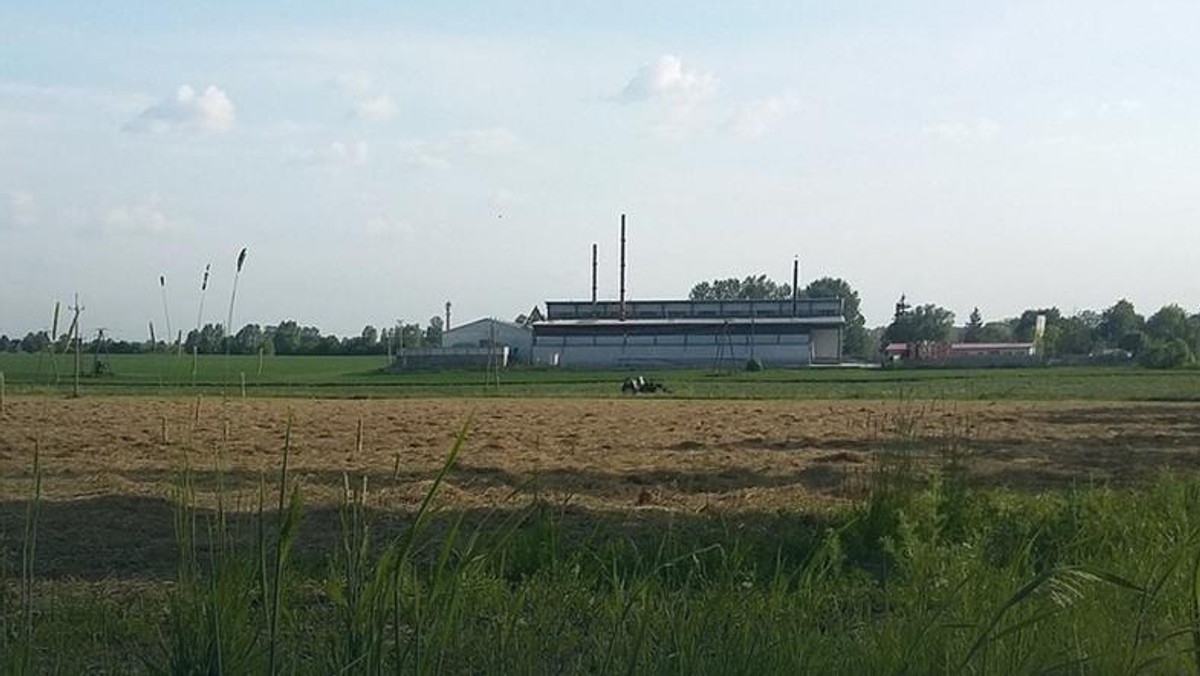 Prokuratura Okręgowa w Olsztynie poinformowała, że kieruje do Sądu Rejonowego w Kętrzynie akt oskarżenia przeciwko byłemu dyrektorowi ds. recyklingu zakładu w Korszach. Część mieszkańców tej miejscowości od lat walczy o zamknięcie działającego na terenie ich miejscowości zakładu recyklingu akumulatorów. Skarżą się m.in. na drastyczne pogorszenie stany zdrowia.