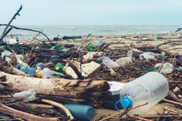 Przez przypadek odkryto zmutowany enzym, który może pomóc oczyścić świat z plastikowych odpadów