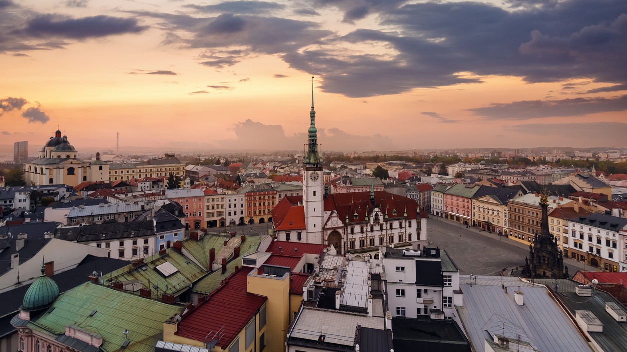 Večerná panoráma Olomouca.