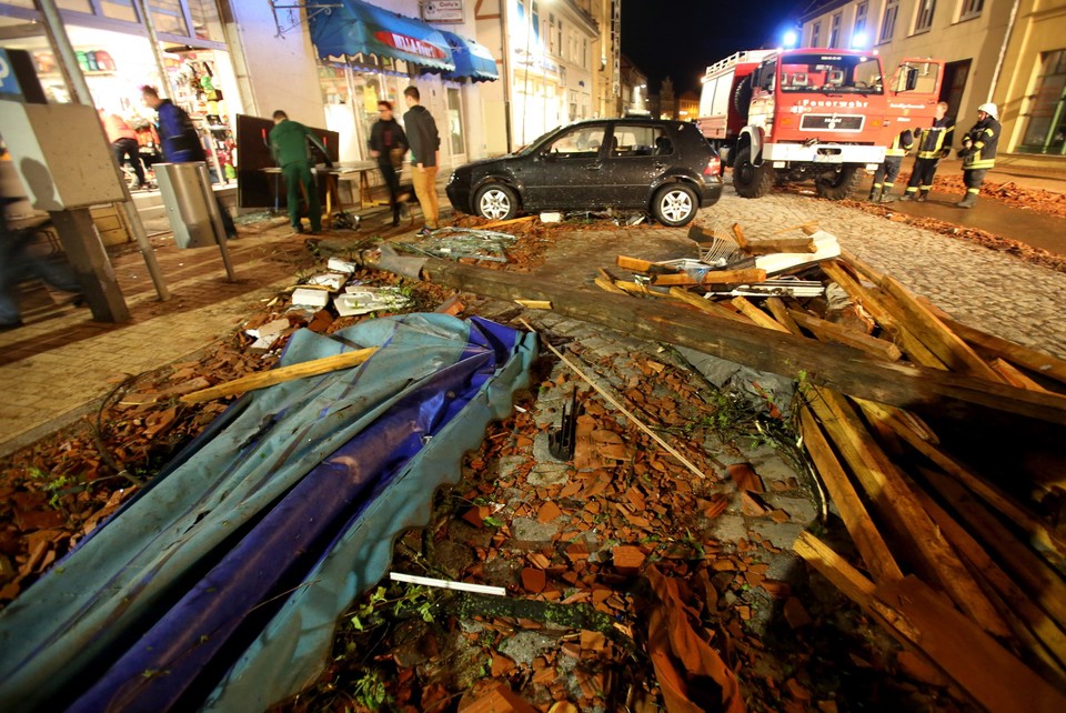 GERMANY WEATHER STORM (Heavy storm cuases damages in northern Germany)