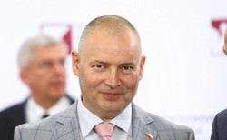 Senator PO kuszony przez PiS stanowiskiem ministra. "Nigdzie się nie wybieram"