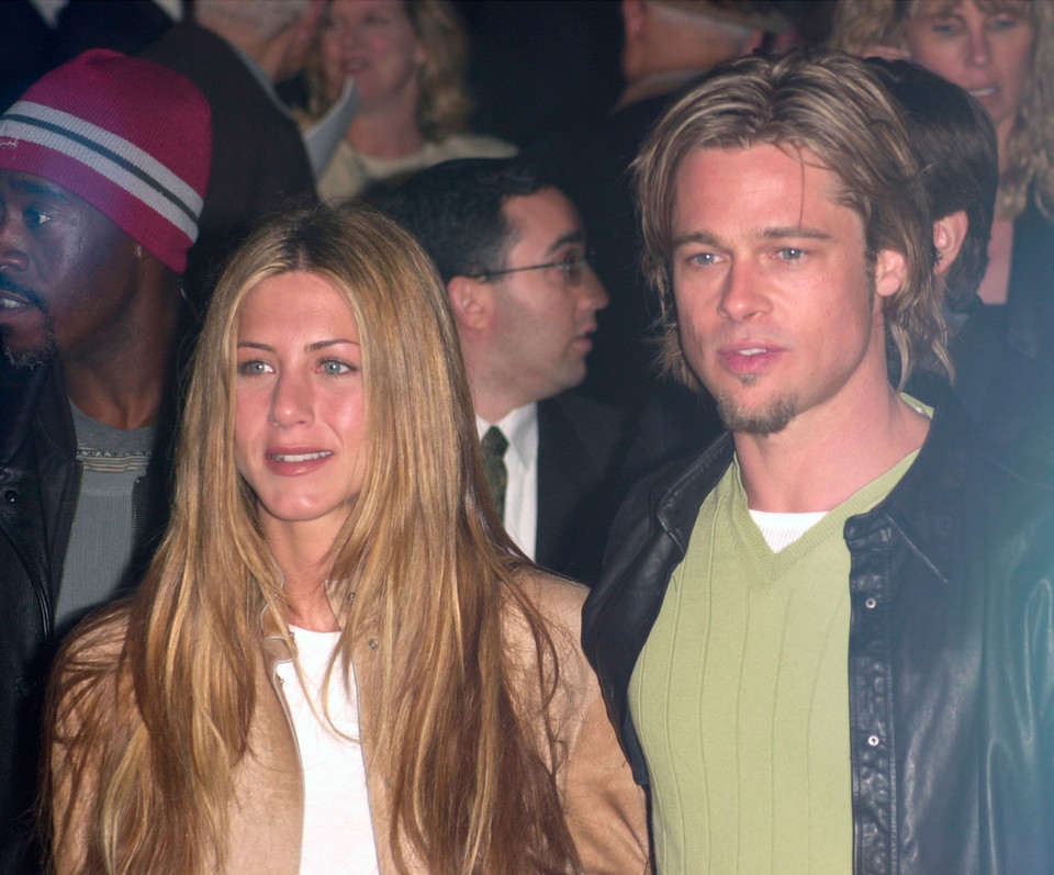 Jennifer Aniston i Brad Pitt, wówczas jej chłopak, na premierze filmu "Erin Brockovich", 2000 r. 