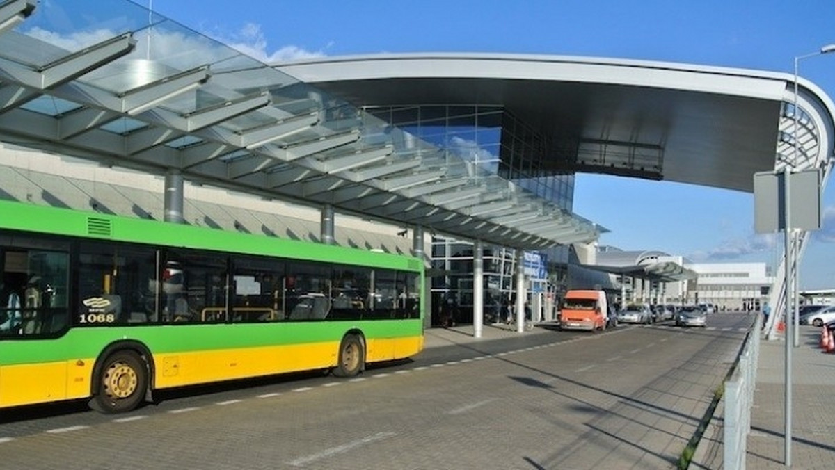 Od kwietnia w ofercie czarterowej na poznańskim lotnisku dostępnych jest wiele atrakcyjnych kierunków na lato 2014 roku. W maju ruszają kierunki greckie oraz tureckie.