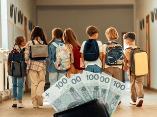 Nauczyciele docenieni, dyrektorzy bez kolejnych konkursów. Wiemy, co się zmieni w Karcie nauczyciela