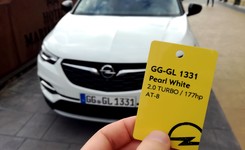 Opel rozwiązał worek i wprowadza na polskie drogi osiem nowych modeli. To wielka ofensywa