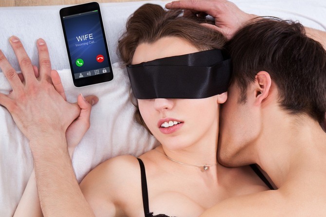 Čim vas se ne javlja na telefon, Blizanac je "u šteti"