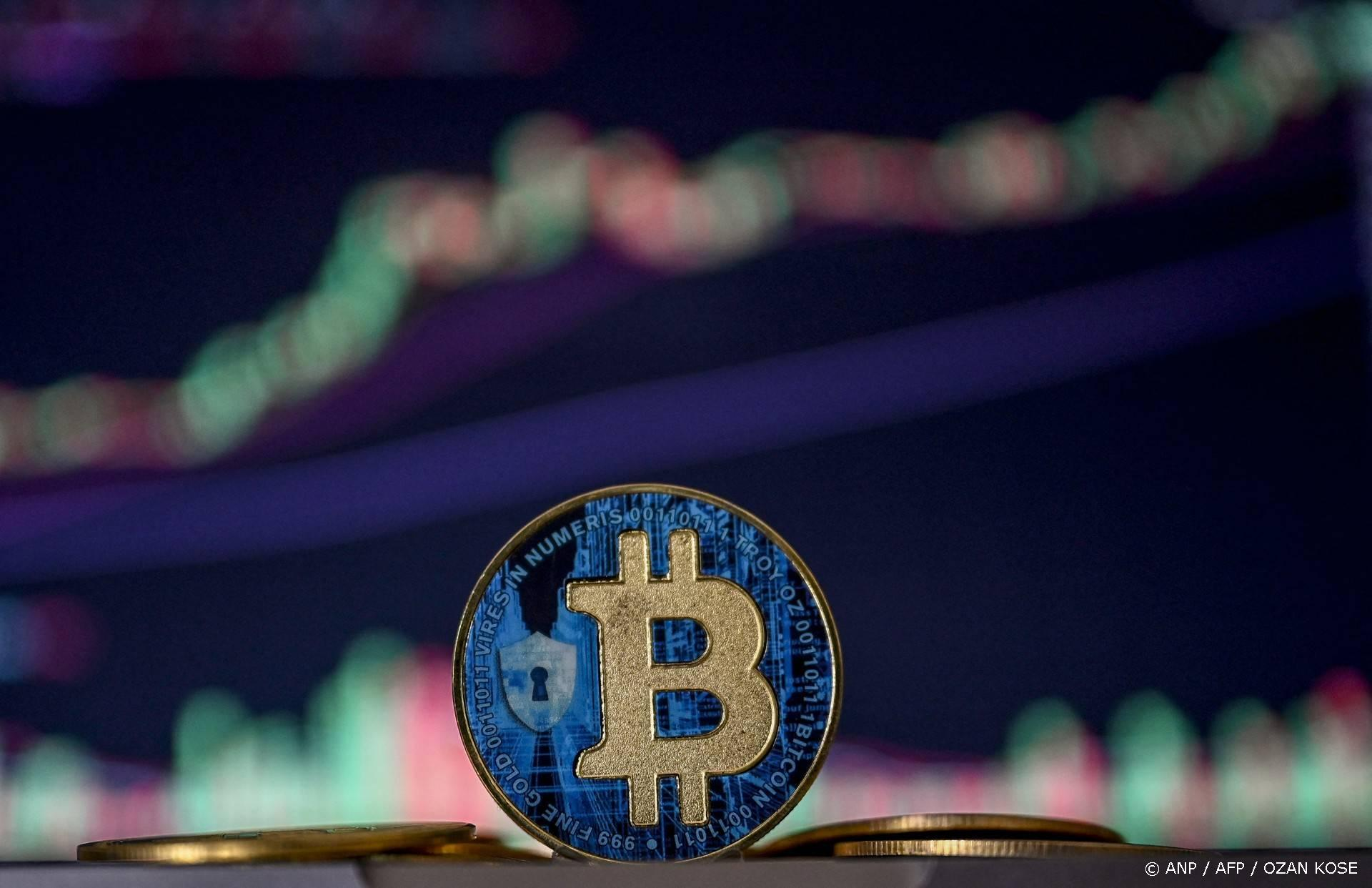 Bitcoin stijgt naar 120.000 dollar na stablecoin-wet VS