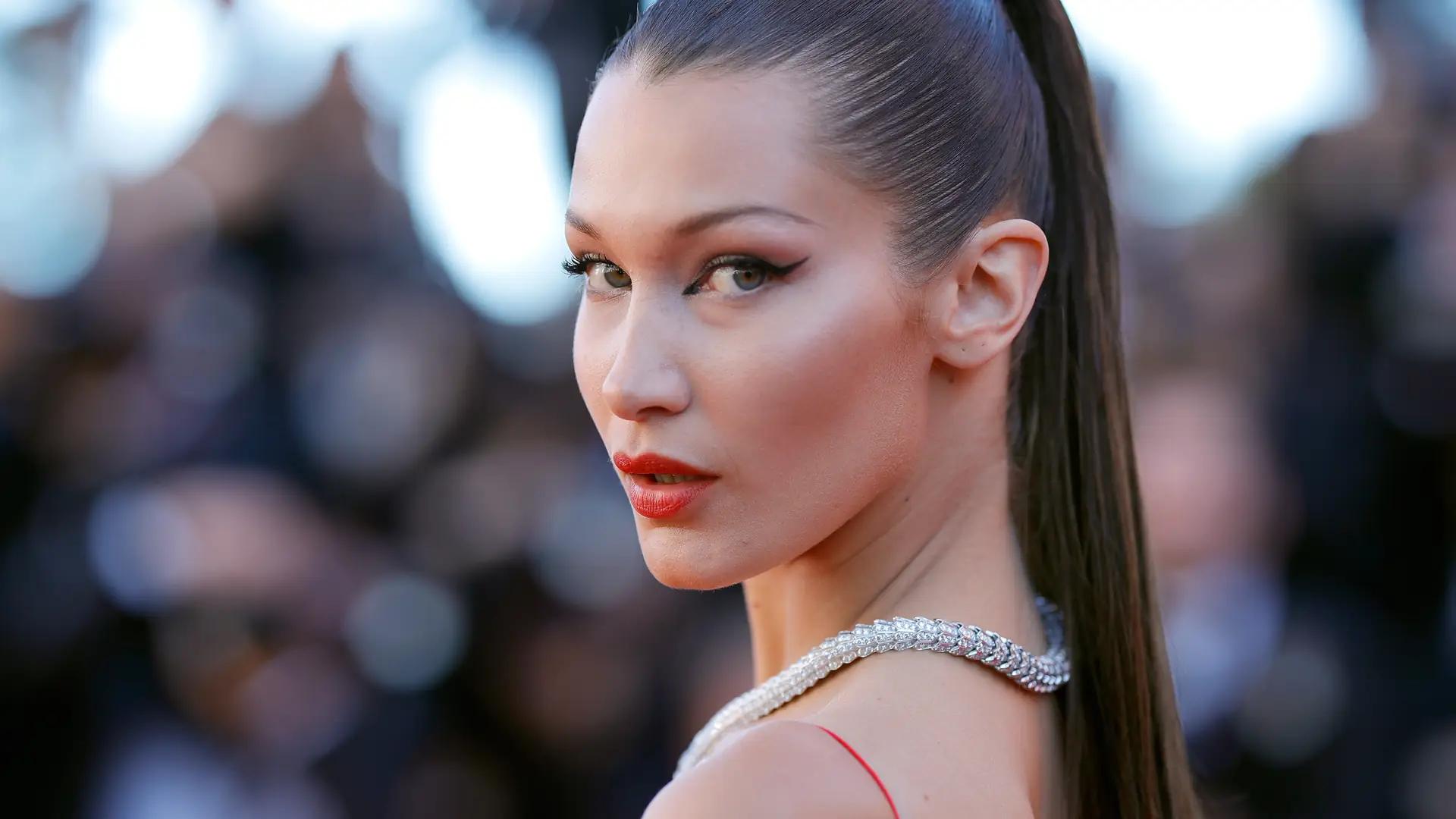 Bella Hadid zaryzykowała kontrakt z Diorem i okazała wsparcie Palestynie - krajowi swojego ojca