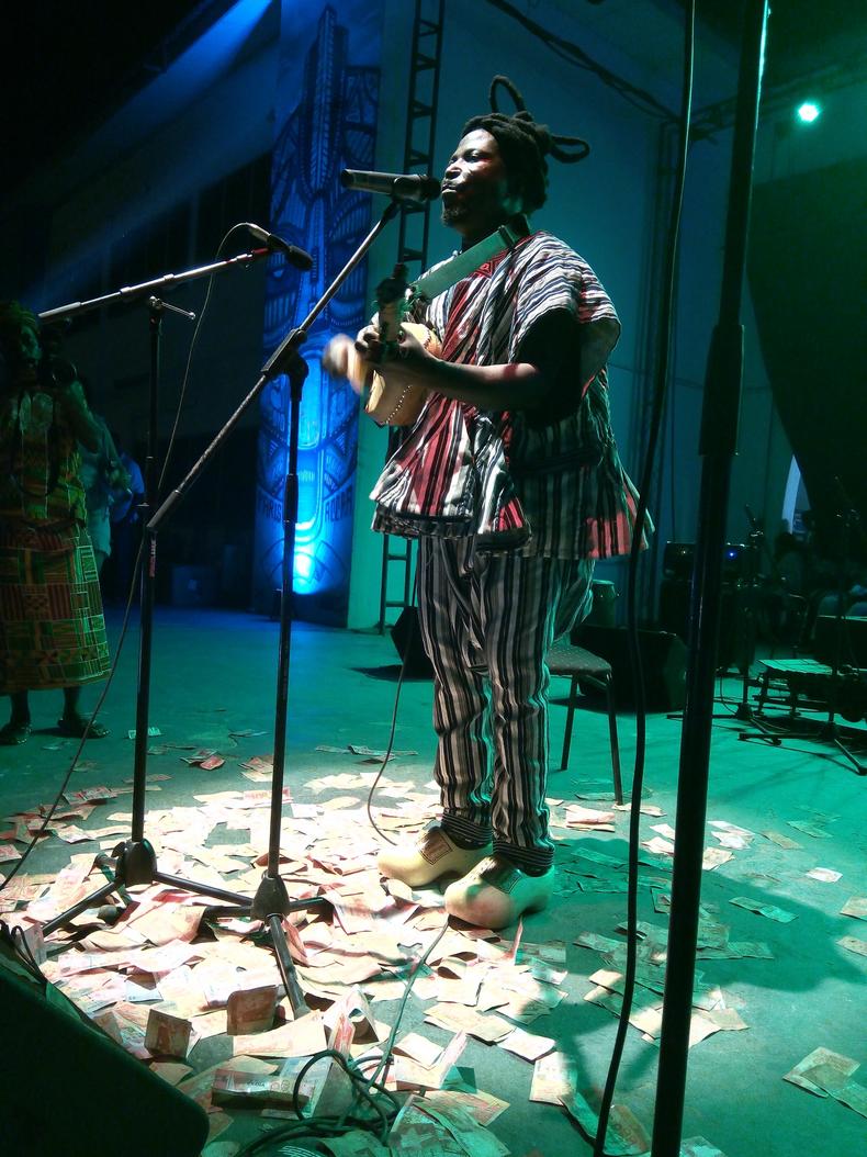 King Ayisoba performing at the event