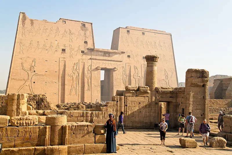 Świątynia Edfu robi kolosalne wrażenie, fot. Getty Iages