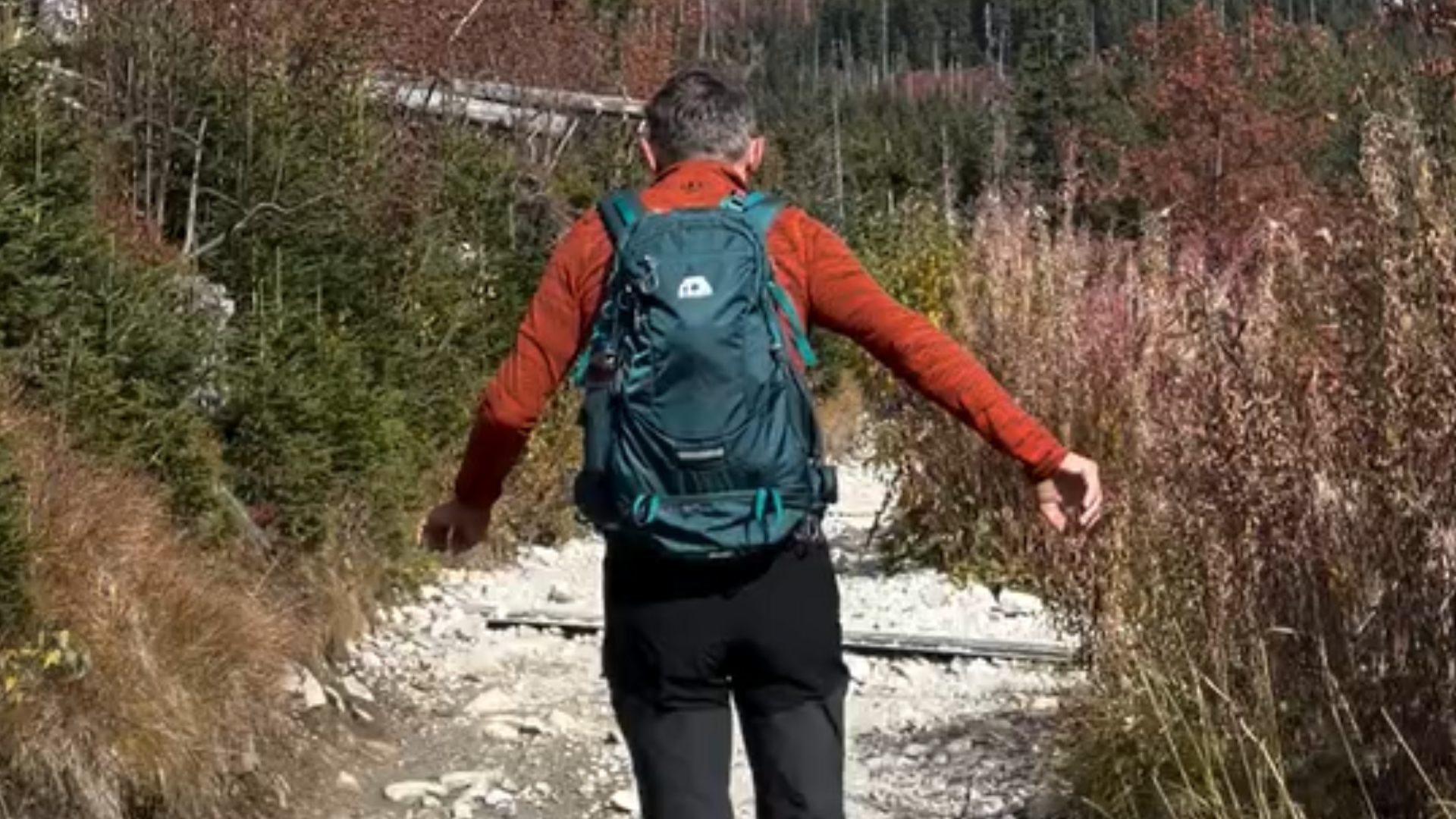Vybral sa na Zelené pleso na netradičnom prostriedku.