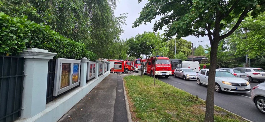 Gašenje požara u ambasadi Pakistana u Beogradu