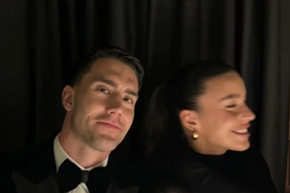 PORODICE SE UMEŠALE U RASKID DUŠANA VLAHOVIĆA I VANJE Nakon što se ona vratila u Beograd, povukli potez