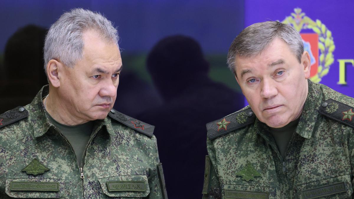 Rosyjski minister obrony Siergiej Szojgu i szef sztabu Walerij Gierasimow