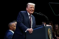 Trump grozi każdemu, kto ośmieli się utrudnić im życie. "Okażcie szacunek naszym wspaniałym firmom technologicznym"