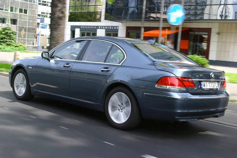 BMW serii 7 (2001 - 2008)