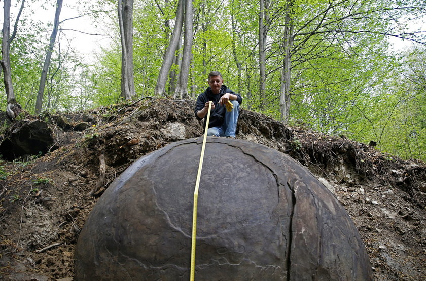 Gigantyczna kamienna kula odkryta w Bośni i Hercegowinie