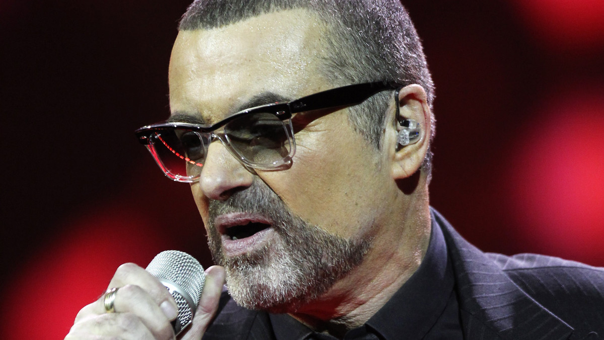 George Michael może spędzić święta w wiedeńskim szpitalu. Od końca listopada wokalista zmaga się bowiem z ostrym zapaleniem płuc.