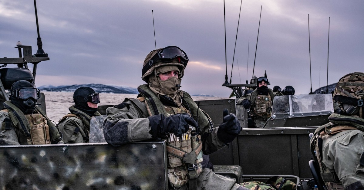 Rosjanie knują coś na północnym biegunie. Wielka Brytania wysyła siły specjalne