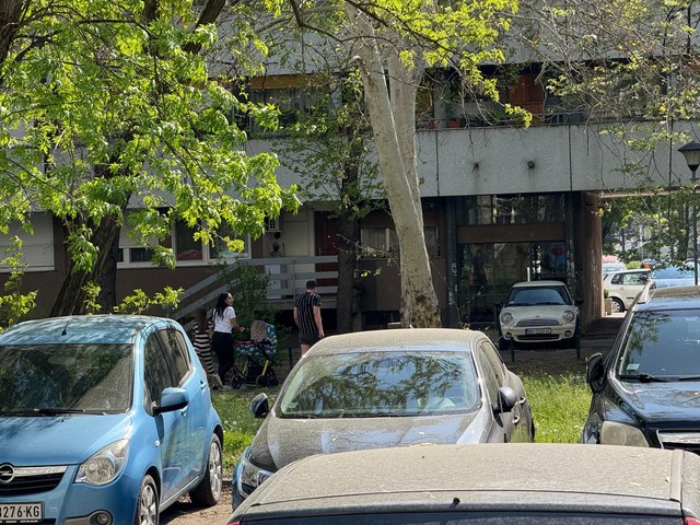 Policija napustila zgradu Marka Bulata