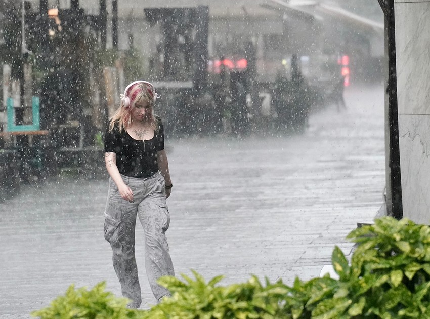 Letnji pljuskovi donose osveženje, pad temperature za oko 10 stepeni, a da li će biti jačih nepogoda ostaje da se vidi za nekoliko dana, kaže meteorolog