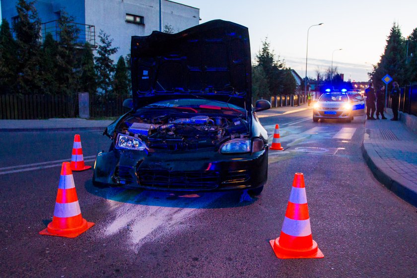 Uciekał przed policją. Wpadł na inne auto