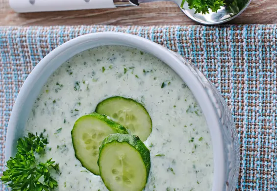 Zupa ogórkowa w wersji light! Tradycyjny przysmak w niskokalorycznej wersji