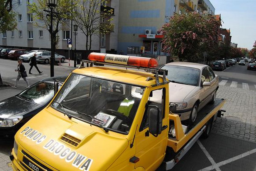 Jechał bez prawka, stracił auto