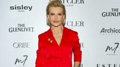 Plejada gwiazd na pokazie znanej, modowe marki. Zobaczcie Joannę Racewicz w ognistej czerwieni [FOTO]